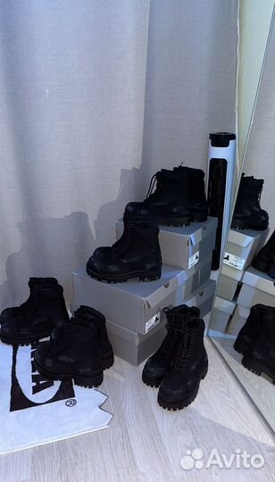 Balenciaga strike boots