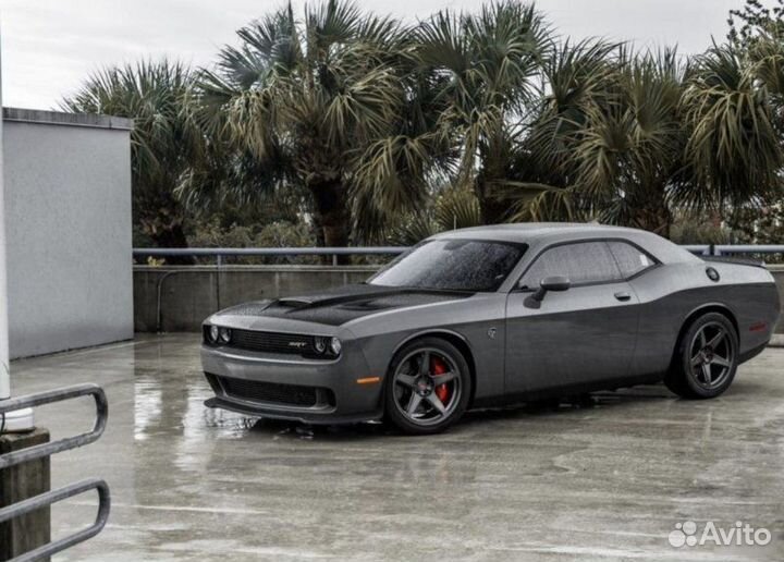 Кованые диски в стиле Vossen Dodge Challenger R20