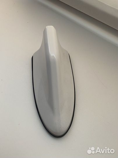 Автомобильная антенна акулий плавник