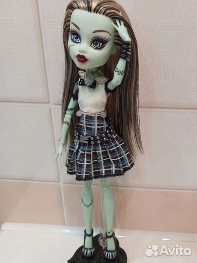 Кукла Монстер Хай Френки Штейн Базовая