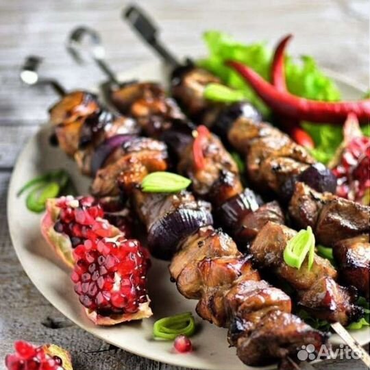 Мангальщик шашлычник