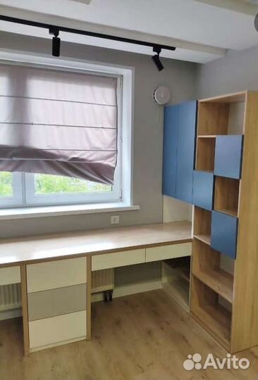 Рабочая зона у окна