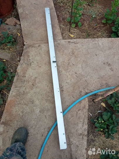 Направляющая стола