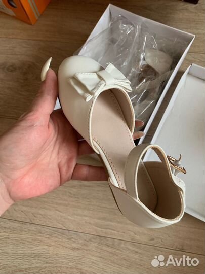Босоножки для девочки
