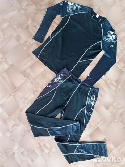 Компрессионный костюм(рашгард+лосины)