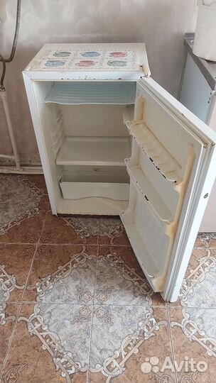 Холодильник бу маленький
