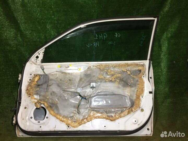 Дверь правая Honda HR-V GH2 Белая царапины