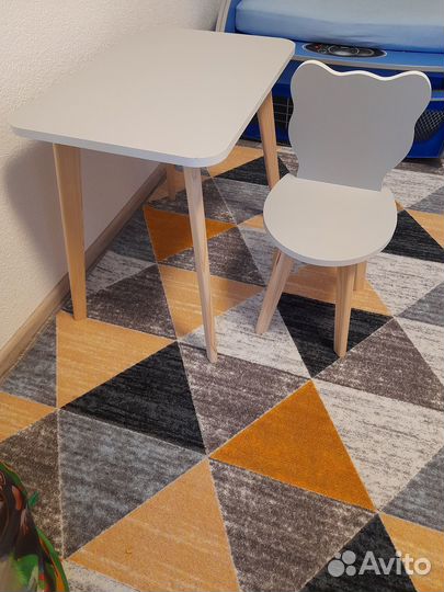 Детский стол и стул