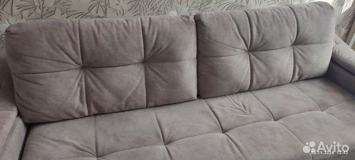 Продается прямой диван