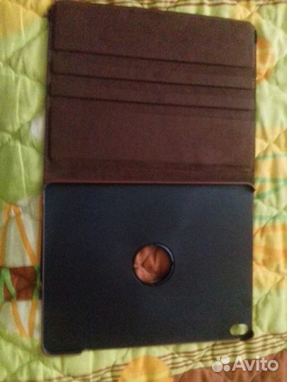 Чехол на iPad