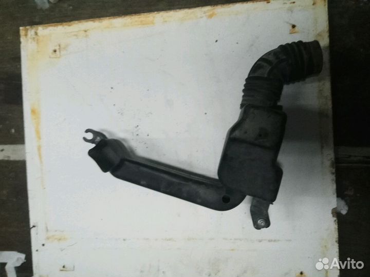 Корпус воздушного фильтра Киа Рио 1