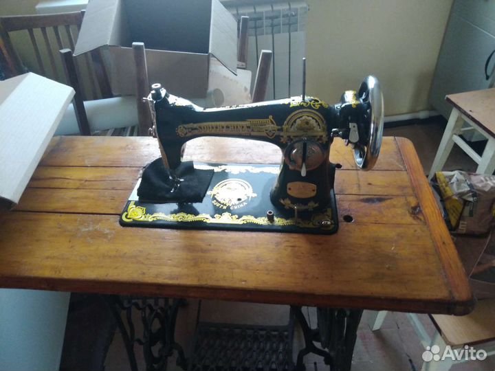 Швейная машина