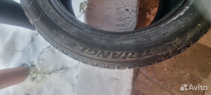 Triangle IceLink Trin PS01 215/55 R17 и 215/55 R17