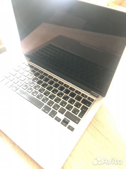 Apple MacBook Pro 13“ 2015 i5 2.7/256/16