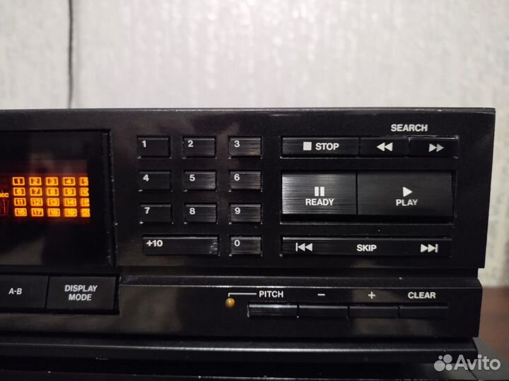 Tascam CD401(KSS151A новая)