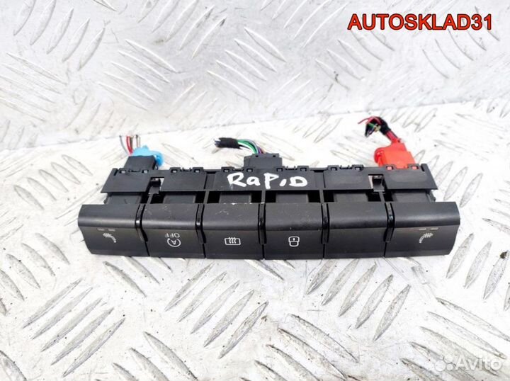 Блок кнопок Skoda Rapid 1 5JA927132AQ