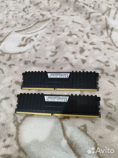 Оперативная память Corsair Vengeance LPX 8 гб (2х4