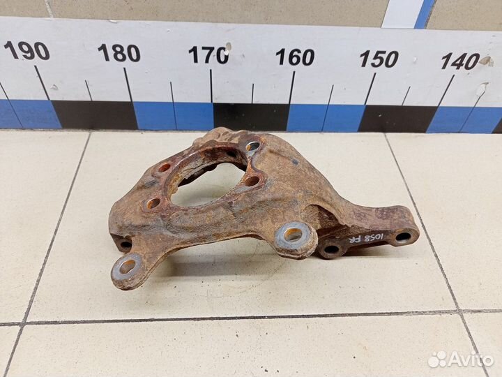 Кулак поворотный передний правый Juke (F15) 2011