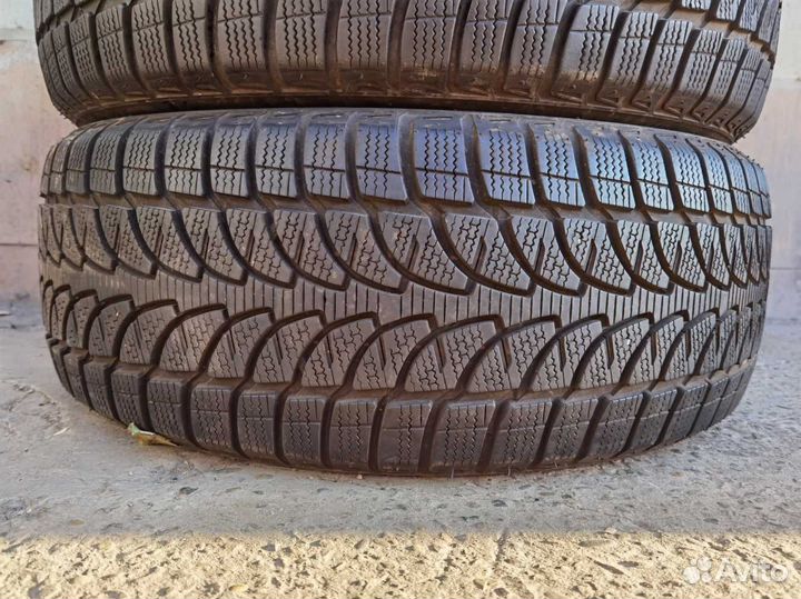 Bridgestone Blizzak LM-80 Evo 235/55 R18 100H