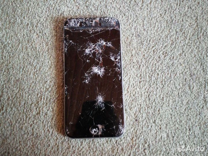 Телефон iPhone 6s