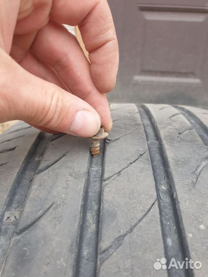 Delinte DH2 245/40 R18