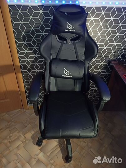 Компьютерное кресло