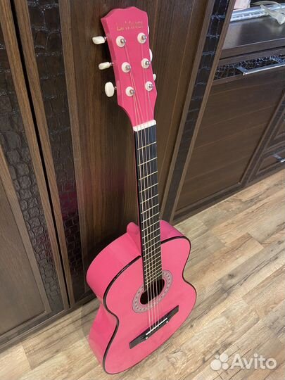 Гитара новая в коробке