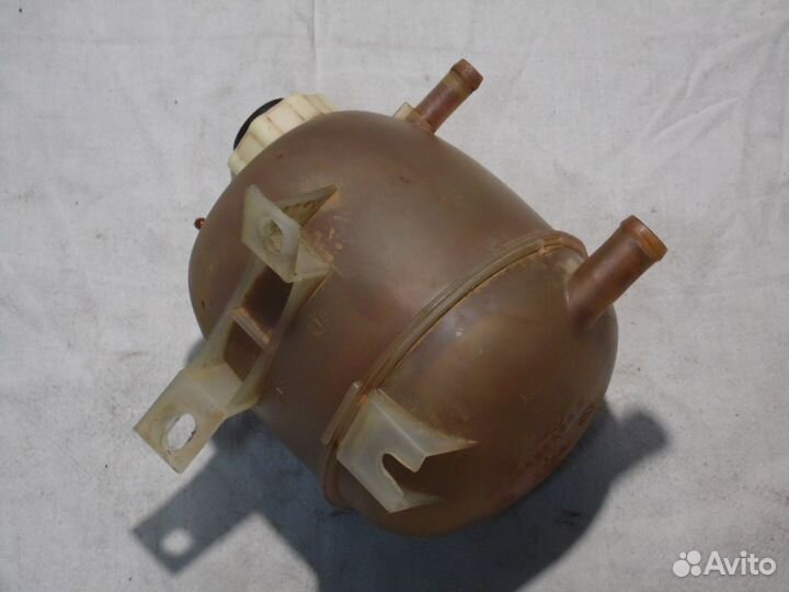 Расширительный бачек антифриза Рено Сценик 1