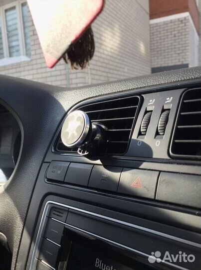 Магнитный держатель для телефона на воздуховод