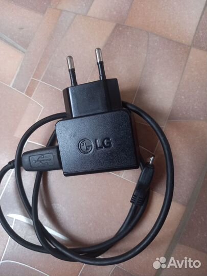 Зарядное устройство lG