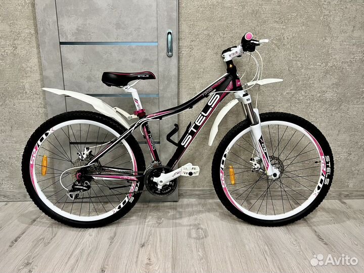 Горный Велосипед Stels Miss 7300