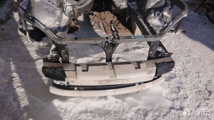 Рамка радиатора (телевизор) Subaru Legacy BP 2004г