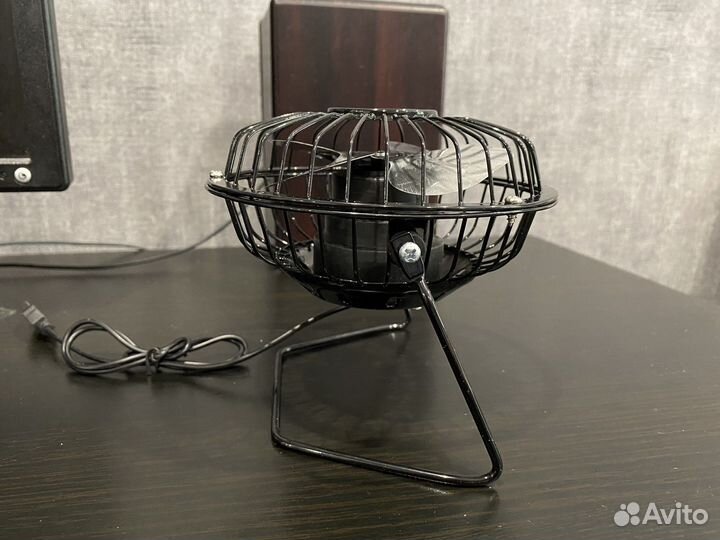 Вентилятор настольный новый