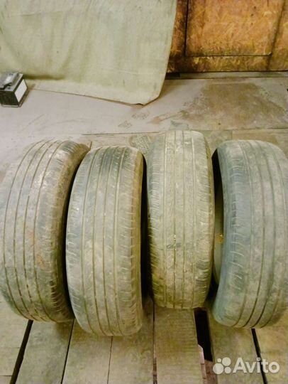 Dunlop Grandtrek ST30 225/65 R17 H