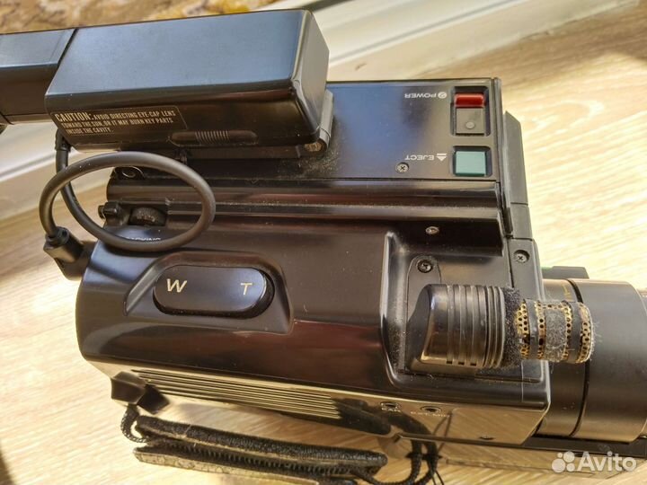 Видеокамера Hitachi