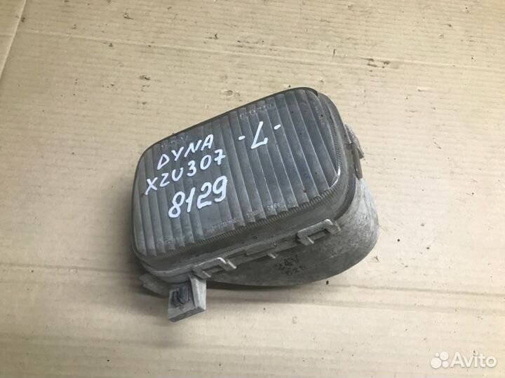 Туманка левая Toyota Dyna XZU307 S05C 2001