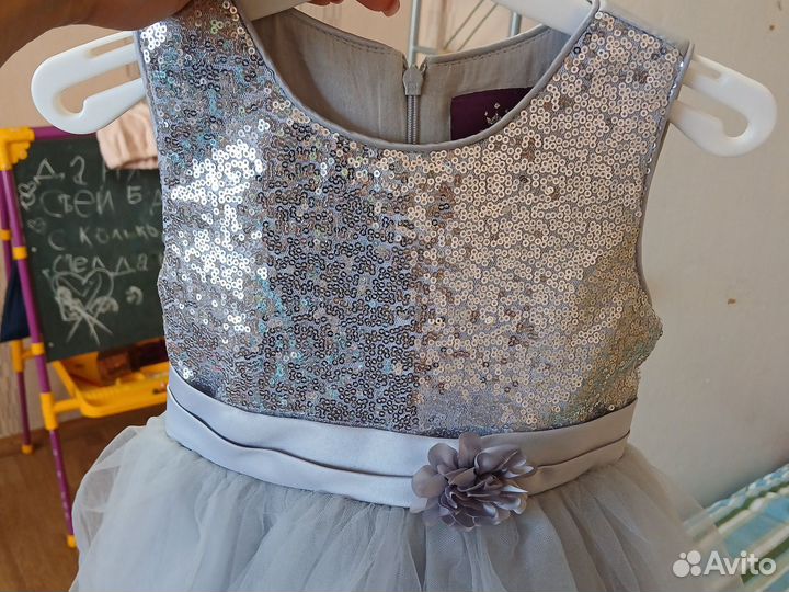 Нарядное платье 110 рост