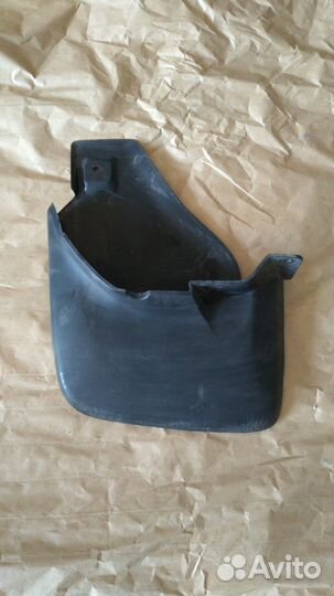 Брызговик Lexus Rx (PZ32048013)