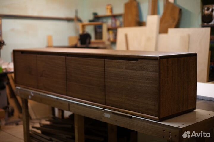 Тв тумба подвесная из массива