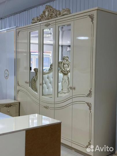 Спальная гарнитура