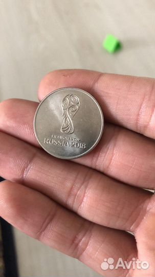 Монета 25 рублей fifa