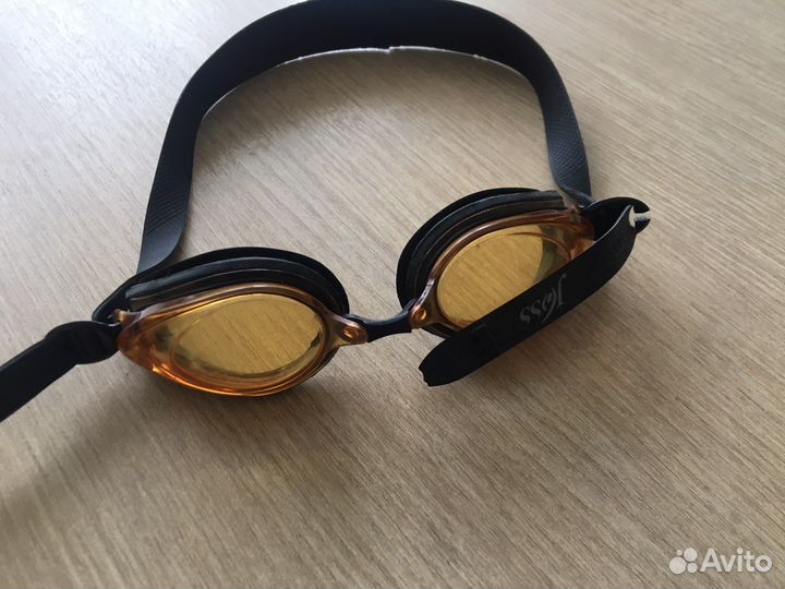 Очки для бассейна