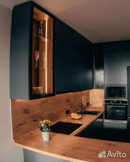 Кухонный гарнитур на заказ. Гapaнития дo 10 лeт