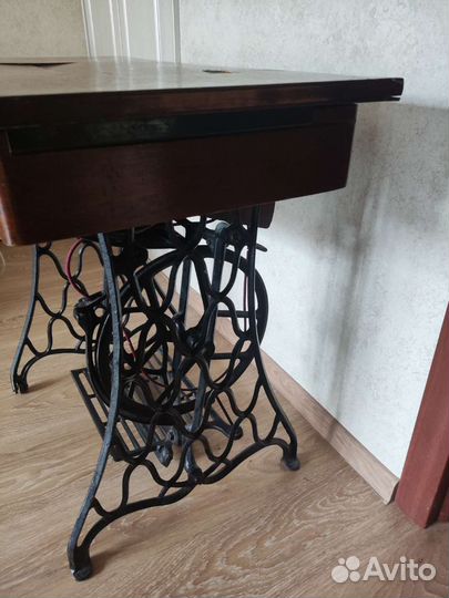 Швейная машина подольск ножная