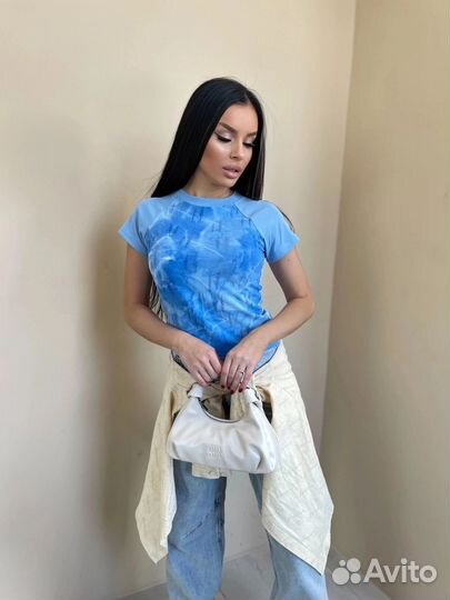 Футболка женская укороченная