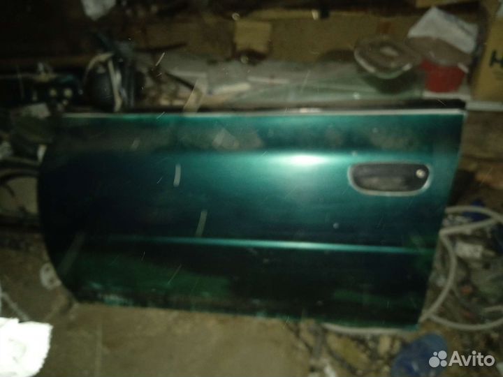 Subaru impreza дверь