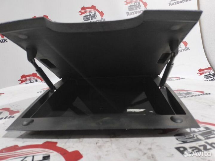 Бардачок Mercedes Vito W639 2.1D 2007