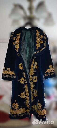 Национальный костюм Чапан