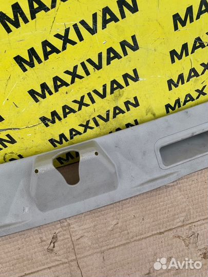 Накладка багажника Mercedes R-Class W251 3.0 OM642