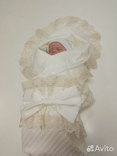 Комплект на выписку новый